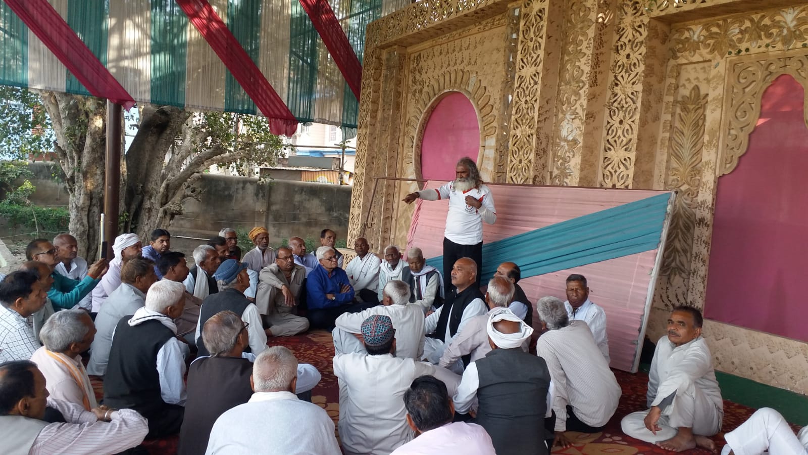 
भविष्य निधि कार्यालय ग्वालियर पर ईपीएस पेंशनरों का हल्ला बोल 7 मार्च को ।
