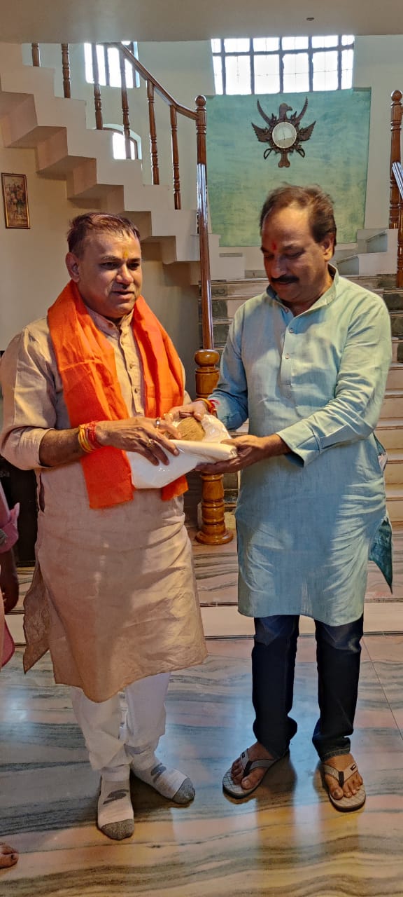 पाठ्य पुस्तक निगम अध्यक्ष श्री शैलेन्द्र बरुआ का दुबे फार्म हाउस पर स्वागत..        