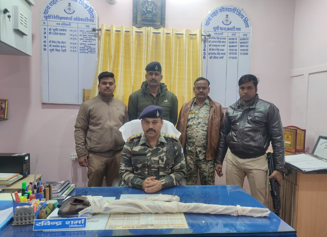 भिंड कोतवाली पुलिस की बड़ी कार्यवाही हत्या के प्रयास का आरोपी गिरफतार ।