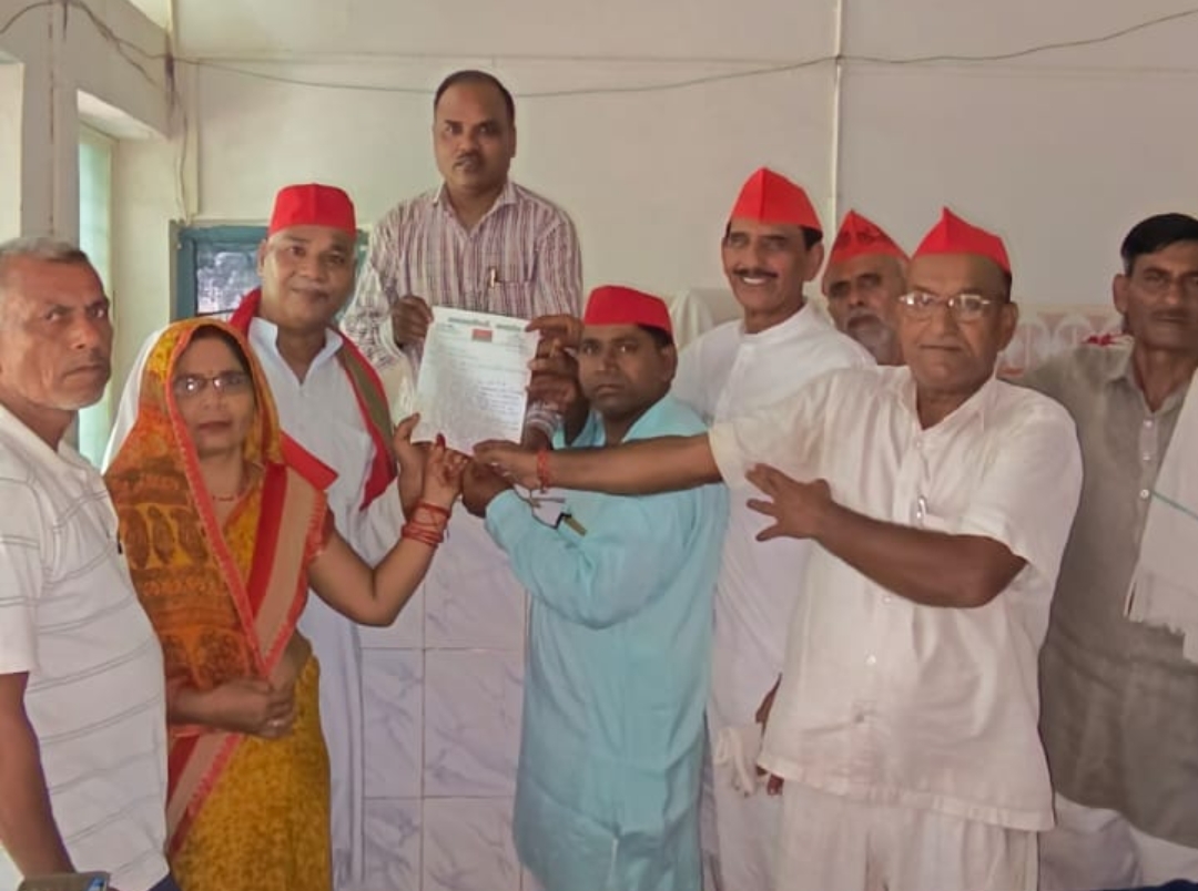 पांच सूत्रीय मांगों को लेकर एसडीएम को सोपा ज्ञापन
