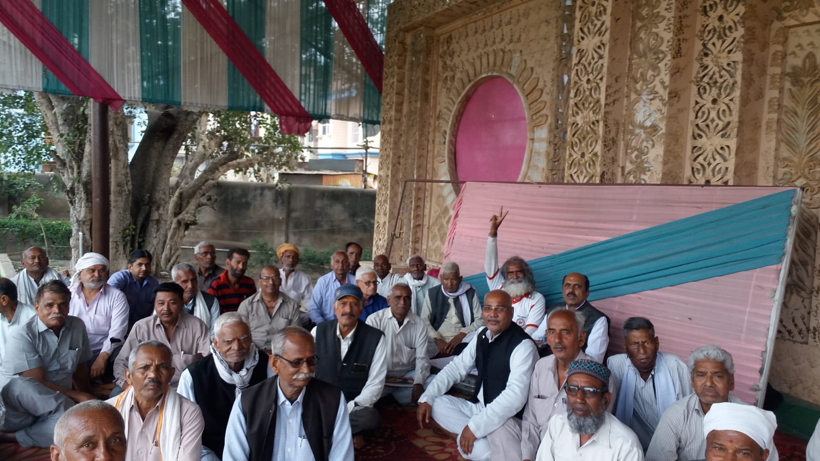 भविष्य निधि कार्यालय ग्वालियर पर ईपीएस पेंशनरों का हल्ला बोल 7 मार्च को ।
भविष्य निधि कार्यालय ग्वालियर पर ईपीएस पेंशनरों का हल्ला बोल 7 मार्च को ।