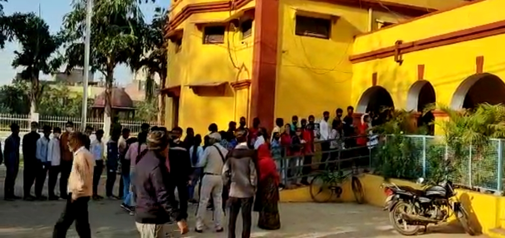 कलेक्टर ,एस पी ने किया परीक्षा केंद्र का निरीक्षण कलेक्टर ,एस पी ने किया परीक्षा केंद्र का निरीक्षण