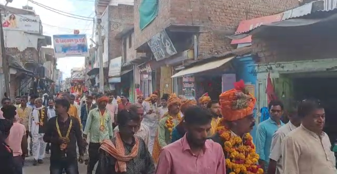 वीरांगना रानी अवंतिका बाई की जन्म जयंती के उपलक्ष्य में निकाली गई शोभायात्रा वीरांगना रानी अवंतिका बाई की जन्म जयंती के उपलक्ष्य में निकाली गई शोभायात्रा