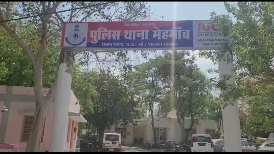 मंदिर से घंटा चुराने वाला आरोपी थाना मेहगांव पुलिस की गिरफ्त में