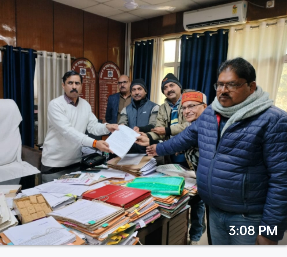 गिड़गिड़ाते शिक्षक धौंस देते अधिकारी फिर भी शिक्षकों की समस्याएं जस की तस गिड़गिड़ाते शिक्षक धौंस देते अधिकारी फिर भी शिक्षकों की समस्याएं जस की तस